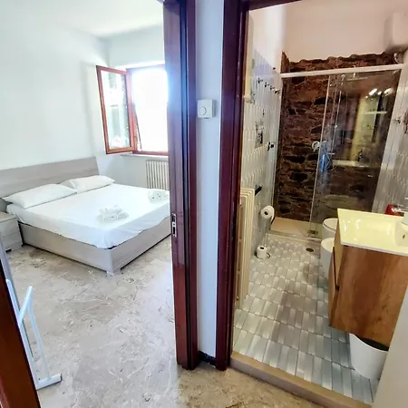 Rockaway Bed & Breakfast *